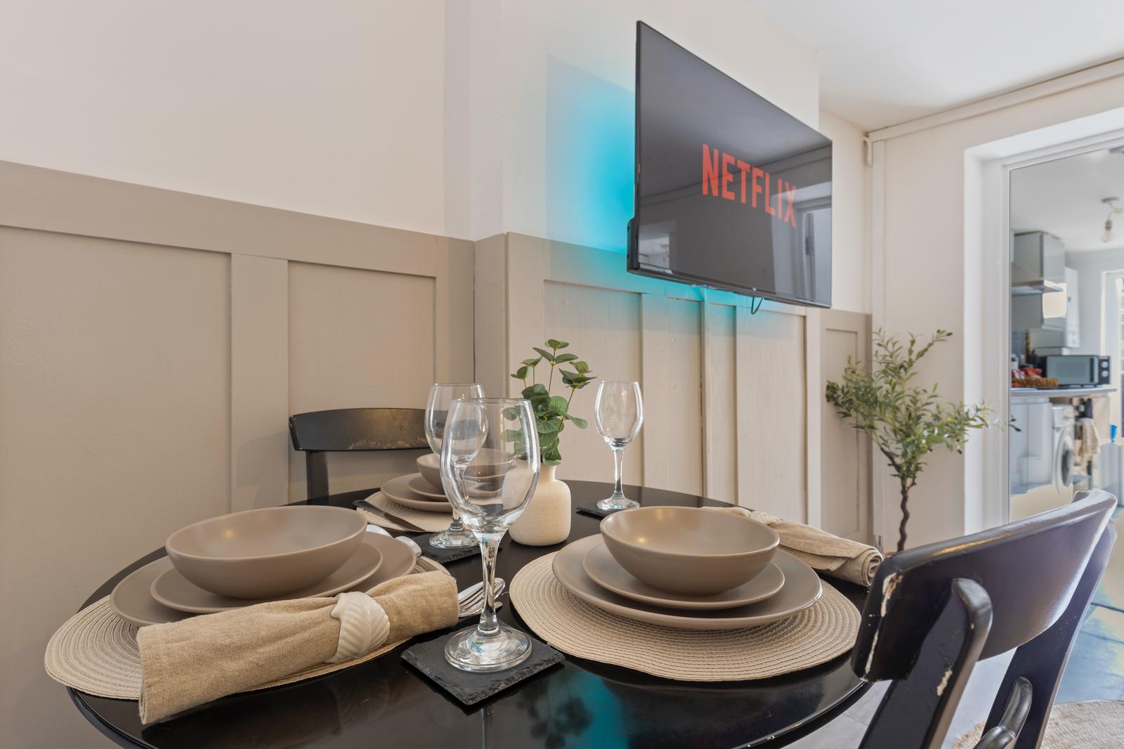 The Ivory Suite — Dining area