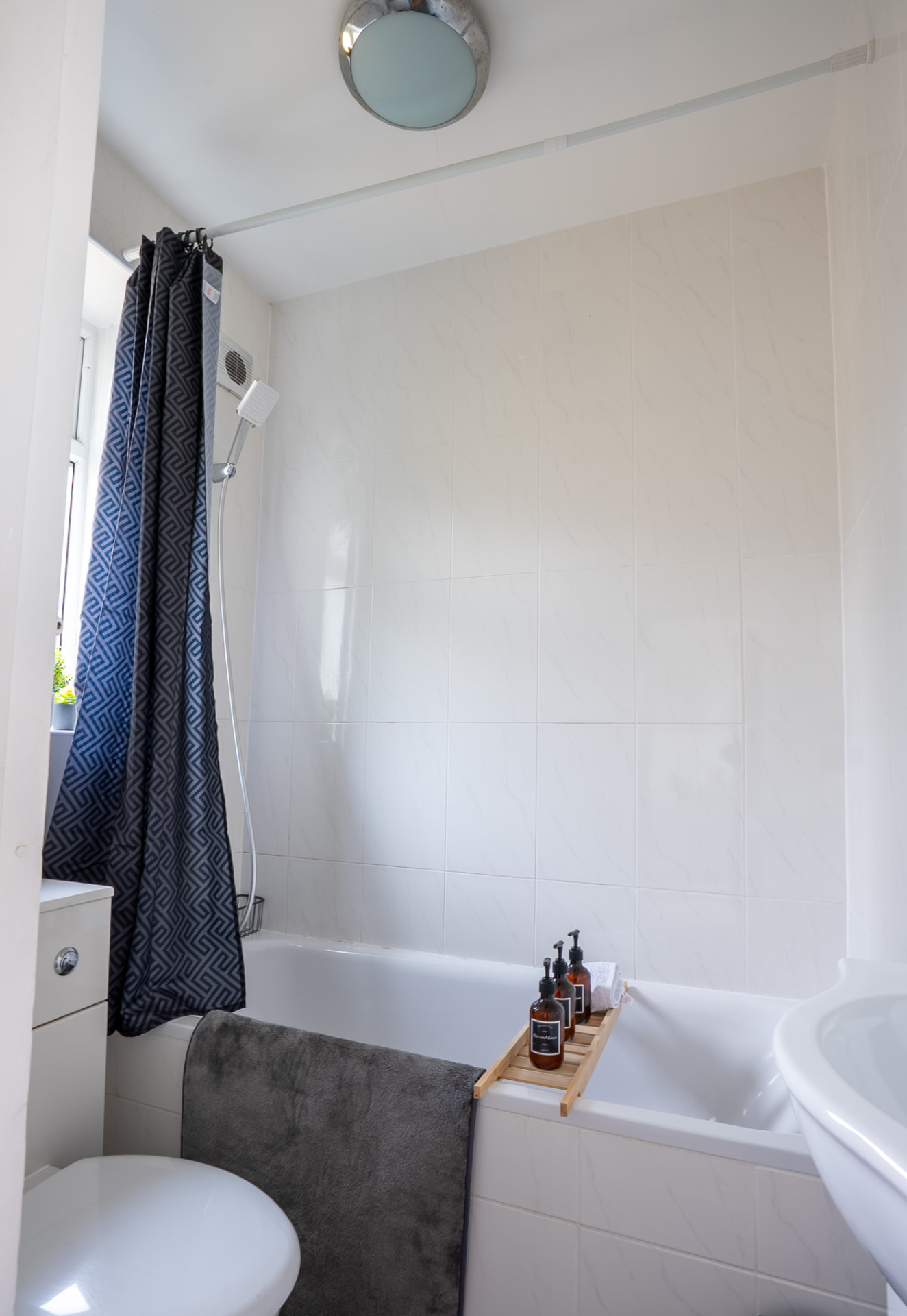 The Gold Apartment — Bathroom